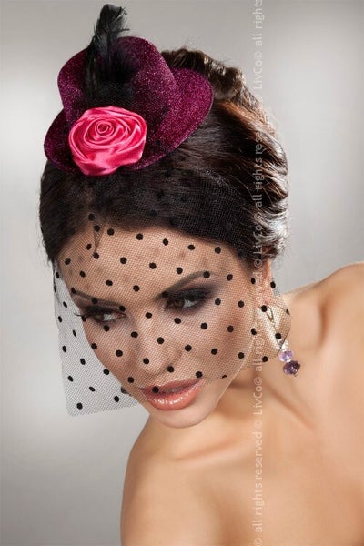 Minihattu -hiuskoriste harsolla